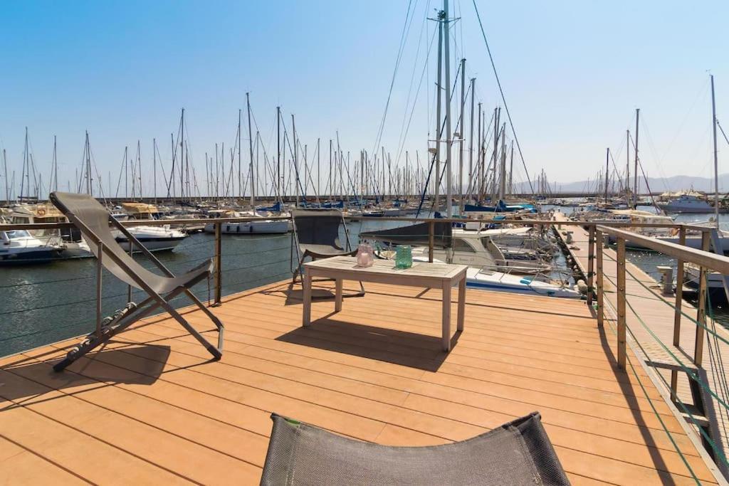 Houseboat Sardinia Suite 칼리아리 외부 사진